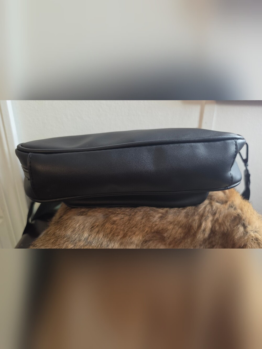 Steve Madden Black Leather Crossbody Bag - Picture 9 of 11